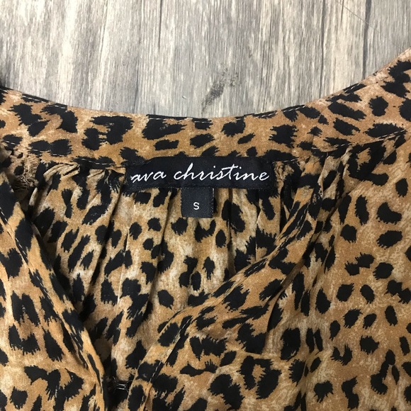 Top - Picture 2 of 4